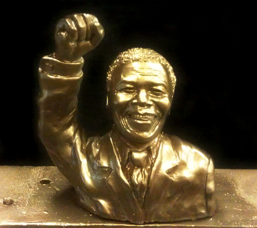 Nelson Mandela Bronze Statue 